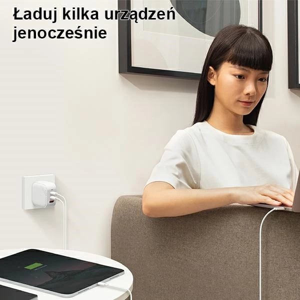 Karikues muri UNIQ Verge Pro 66W, 3 porta USB-C/USB-A, i bardhë