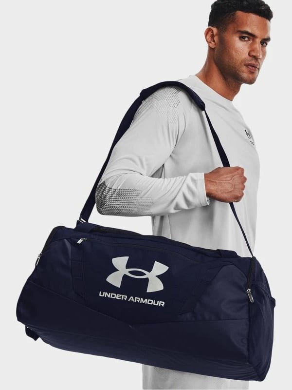 Çantë Under Armour për stërvitje, blu marine