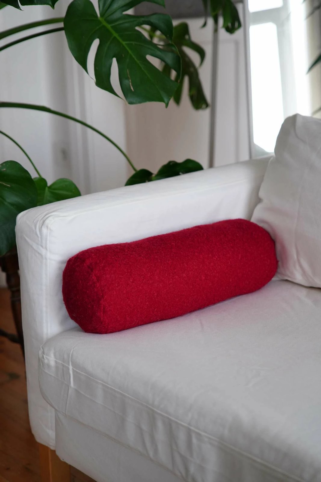 Jastëk cilindrik Evila Originals, Teddy Roller, i kuq