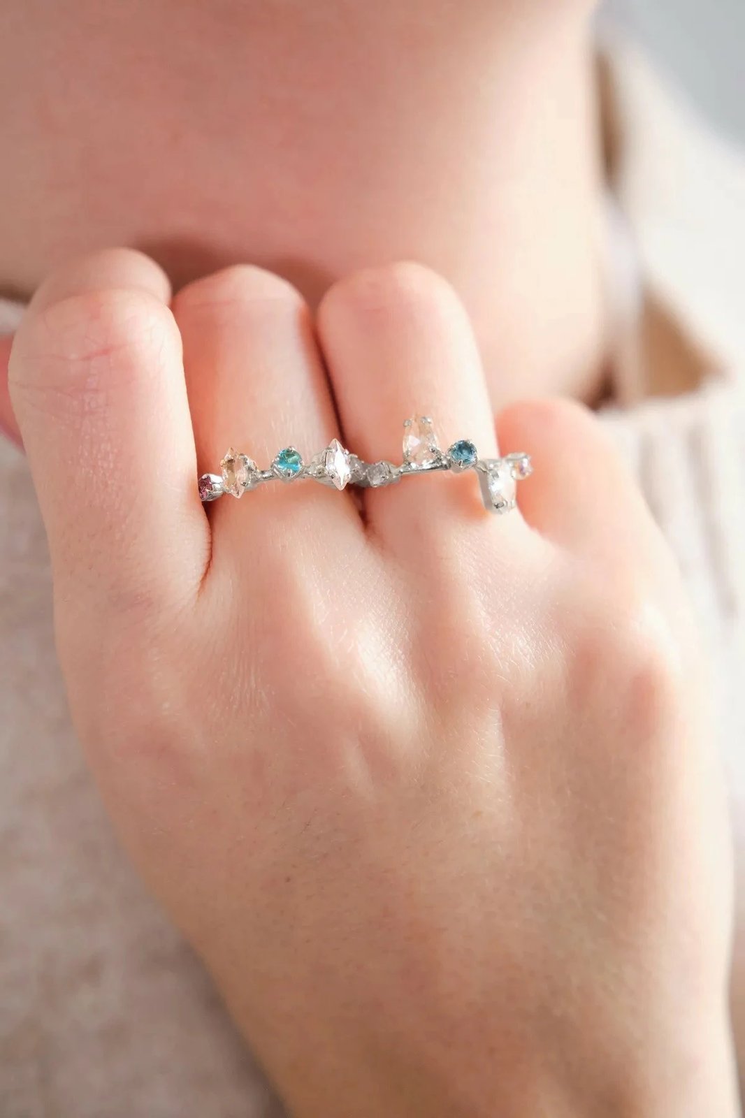 Unazë argjendi Jumeon, trup prej bronzi, gur zirkoni, një madhësi