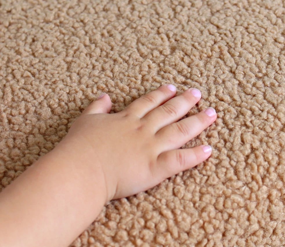 Puf prej leshi artificial, ngjyrë kafe, Moouv 3337