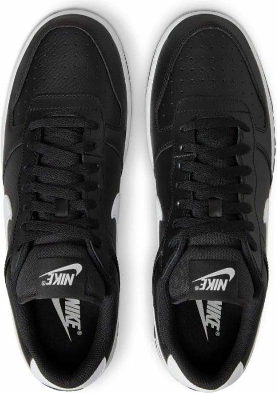 Atlete Nike për meshkuj, të zeza