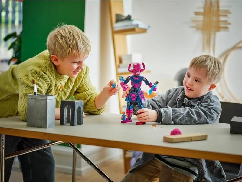 Lego Marvel set për fëmijë