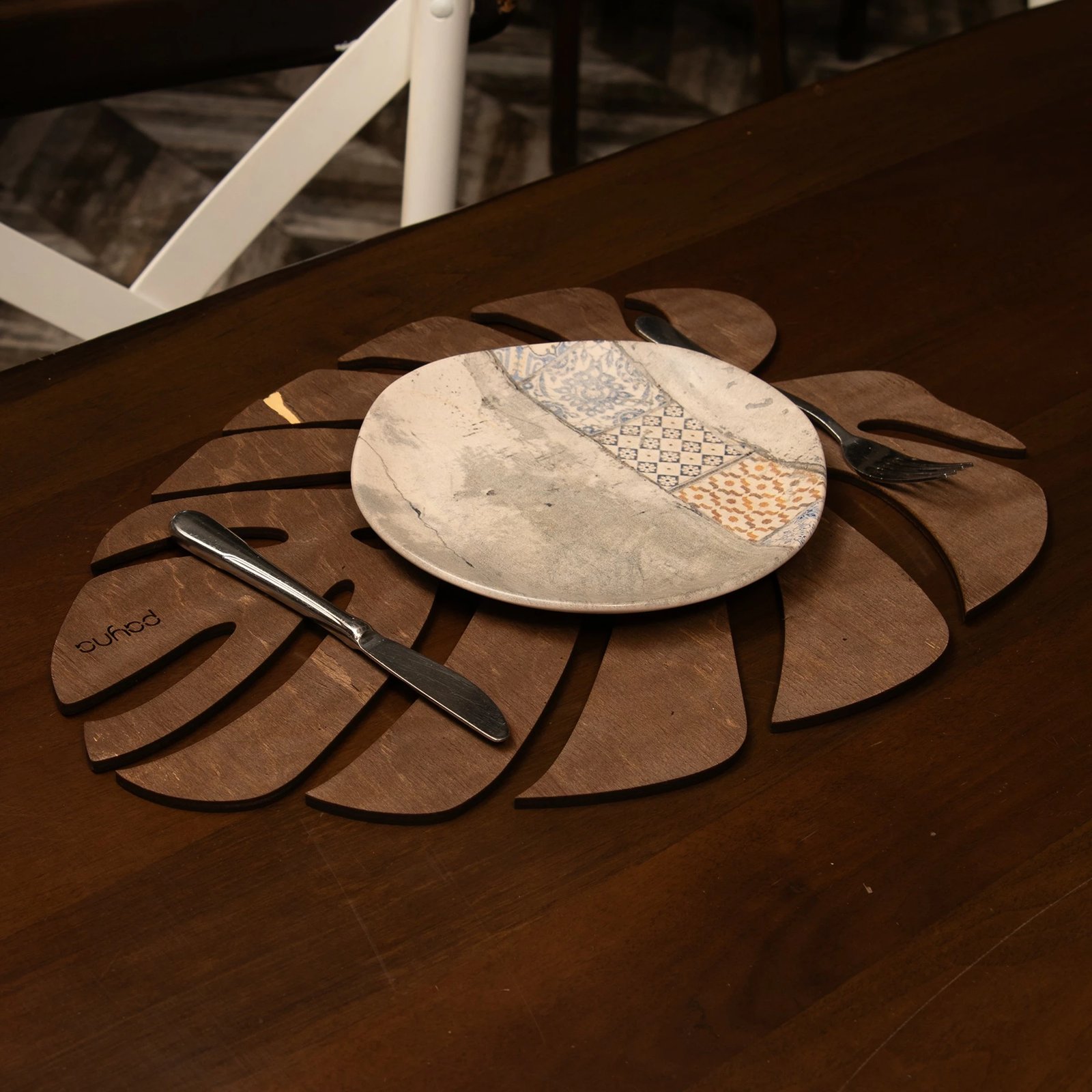 Set nënshtruesish tavoline prej druri, Hermia, Monstera, ngjyrë wenge, 6 copë