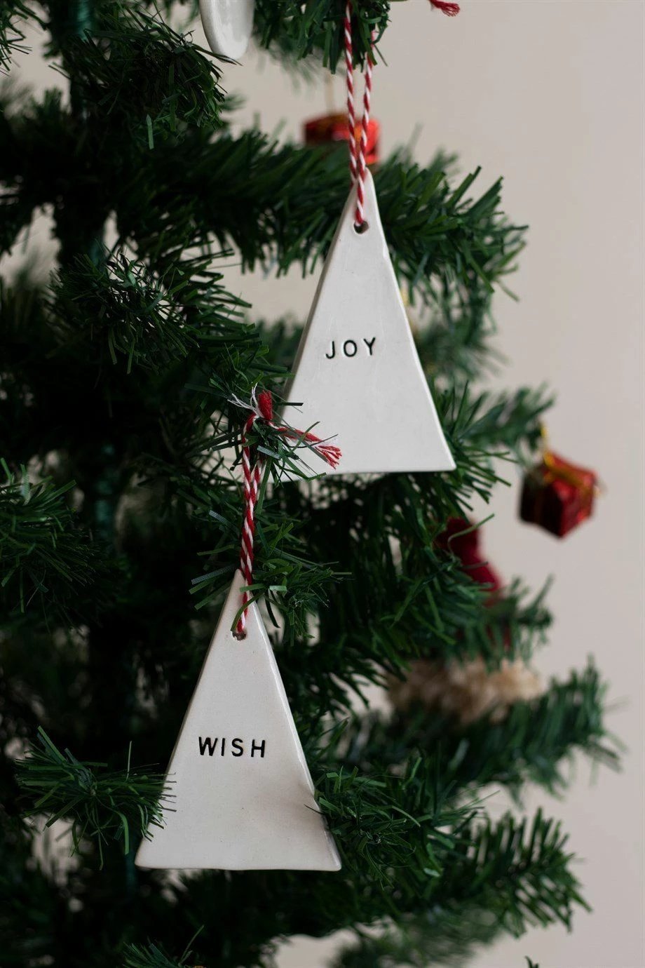 Dekor për pemë të Vitit të Ri, qeramikë e bardhë, 2 copë, Evila Originals, BSY116