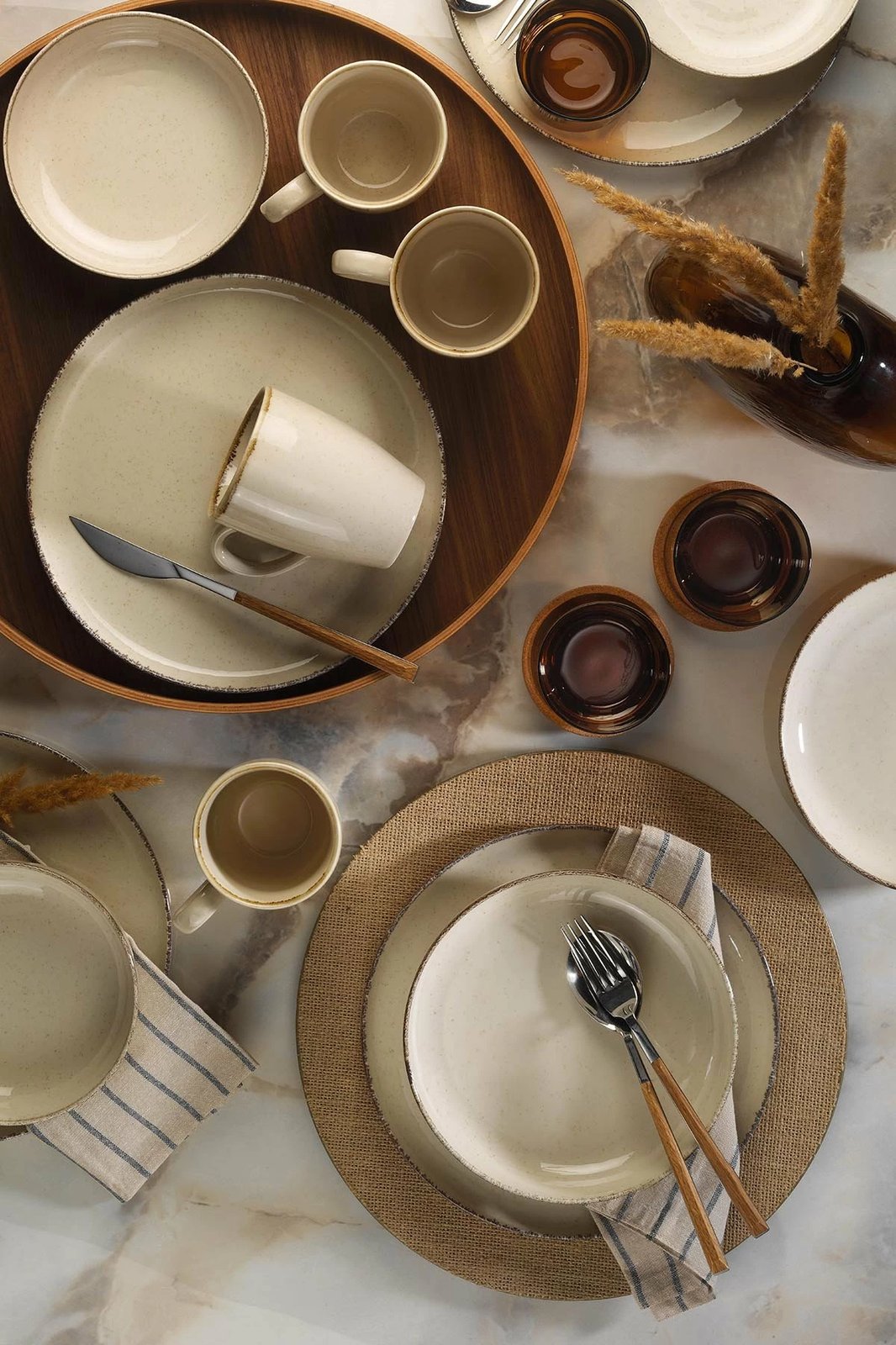 Set enësh për drekë (16 copë), Hermia Concept, MOD16Y2730P02, ngjyrë krem