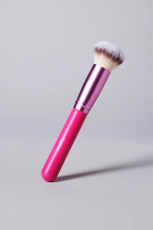 Noelle Makeup brush 02 BASE