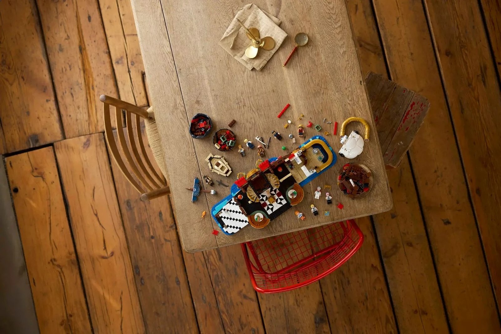 Set LEGO One Piece 75640 The Baratie Floating Restaurant, për të rritur