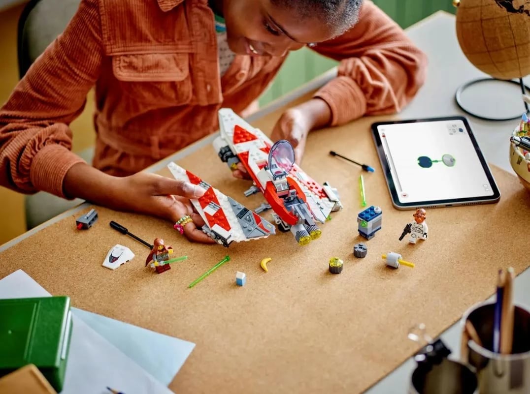 Set LEGO Star Wars Jedi Knight's Starfighter Boba 75388, 305 pjesë, për fëmijë 8+