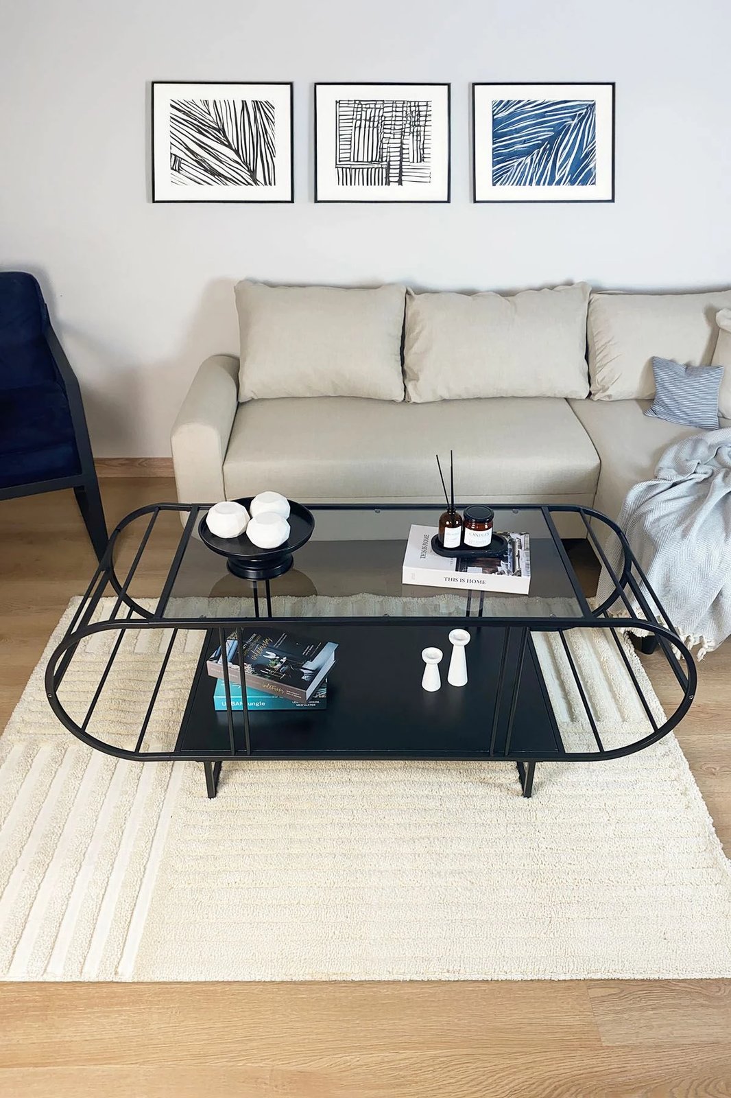 Tavolinë për kafe Hanah Home, Windy, e zezë, fume