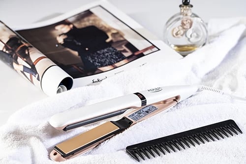 drejtues flokësh, Adler, AD 2321, pllaka qeramike, 5 temperatura 140-220°C, ekran LCD, pllaka 10x2.5cm, kabllo rrotulluese 360°, e bardhë perle