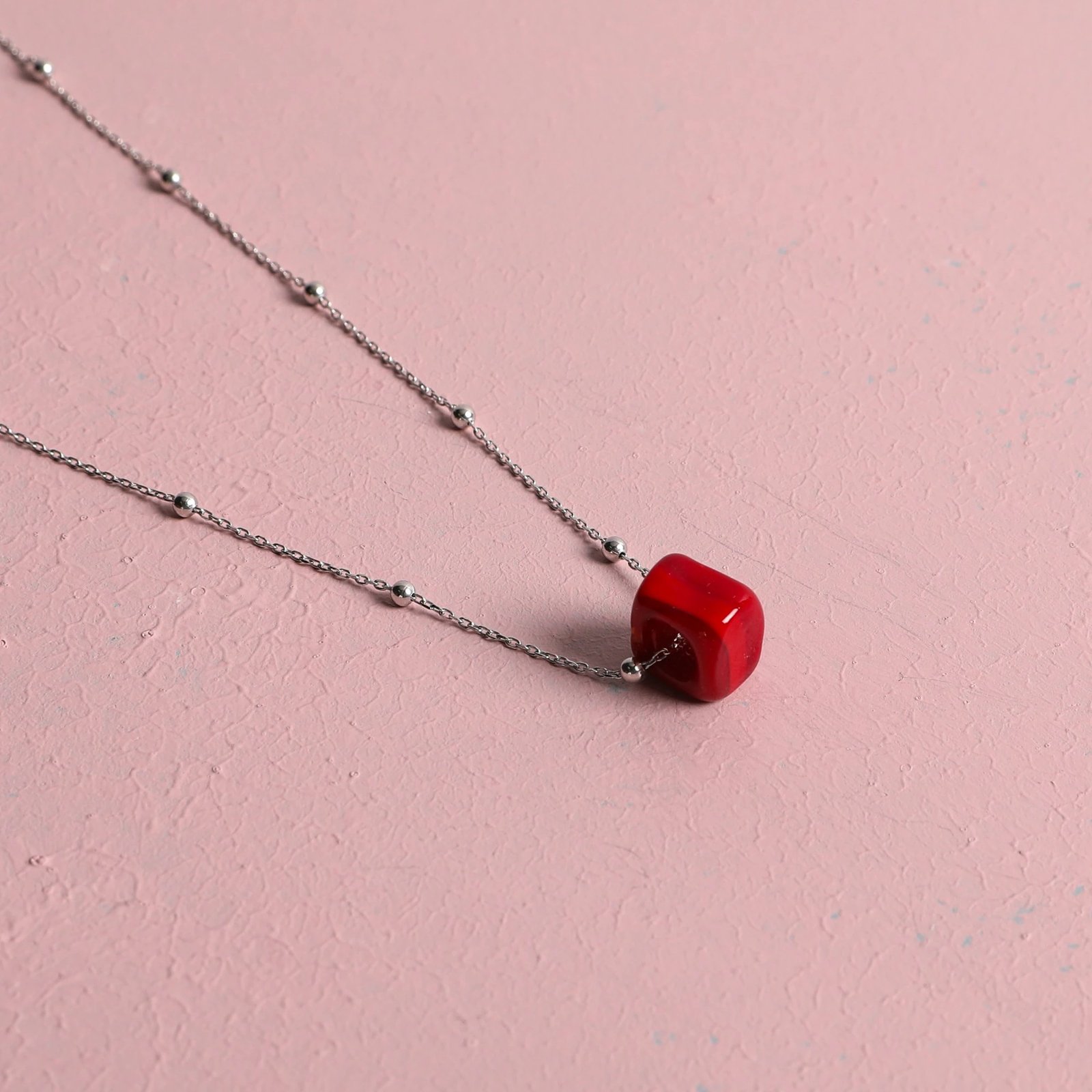 Varëse argjendi, Jumeon, 9717ROD