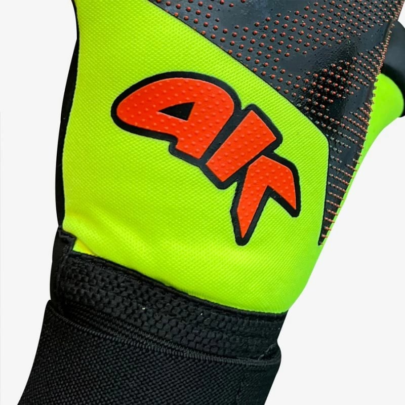 Doreza portieri për fëmijë 4keepers, të zeza dhe të gjelbra
