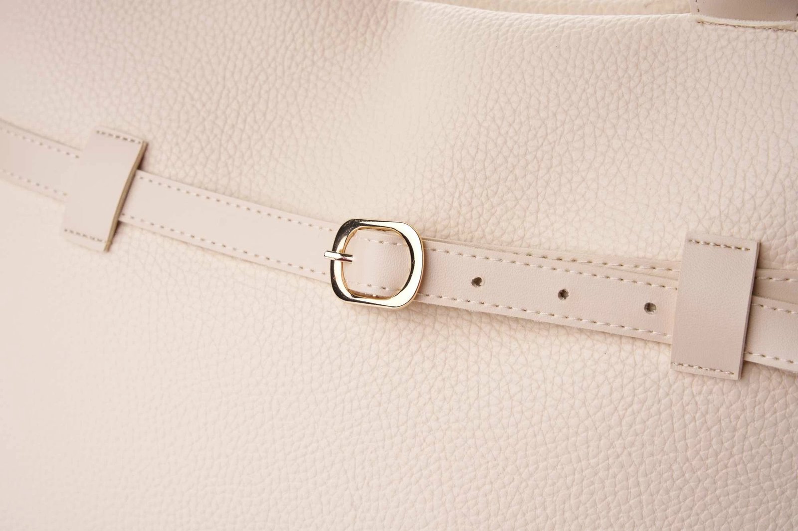 Çantë tote Vince Camuto, Vittoria, ngjyrë krem