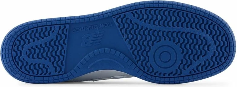 Atlete për meshkuj dhe femra New Balance, të bardha dhe blu