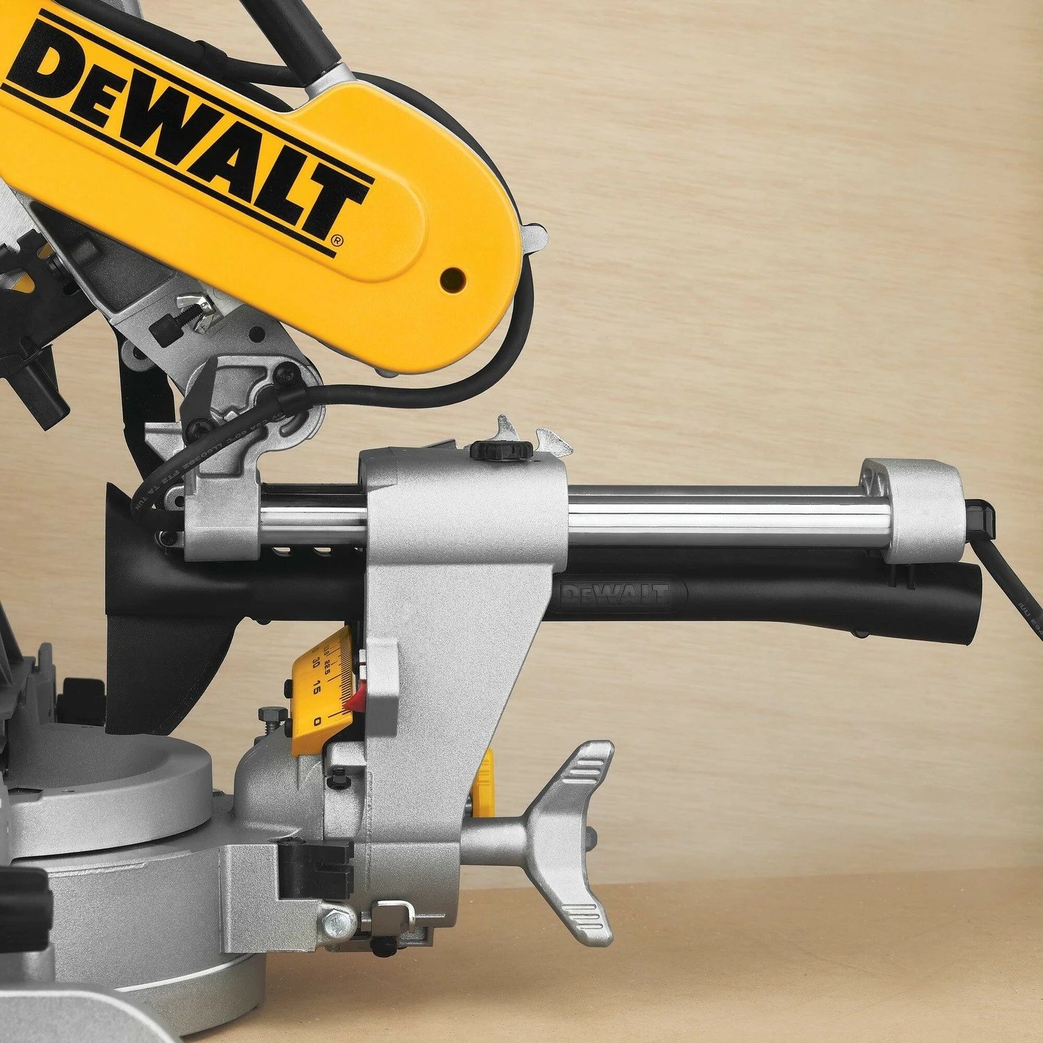 Sharrë elektrike DeWALT DWS780, 1675W, 3800 RPM, teh 30.5cm, AC