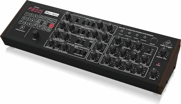 Syntezator Behringer PRO-800, analog