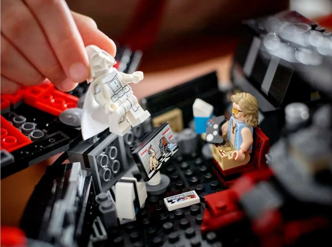 Set ndërtimi LEGO Star Wars Dark Millennium Falcon 75389, 1579 pjesë, për fëmijë 10+ Set ndërtimi LEGO Star Wars Dark Millennium Falcon 75389, 1579 pjesë, për fëmijë 10+