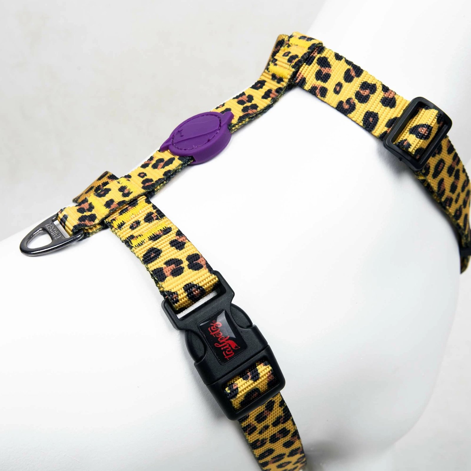 Parzmore për qen, dizajn leopard, Paws & Whiskers