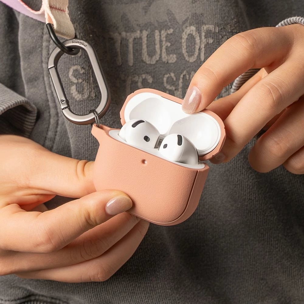 Mbështjellës Ringke Onyx MagSafe për Apple AirPods 4, e kuqe e lehtë, me karabiner