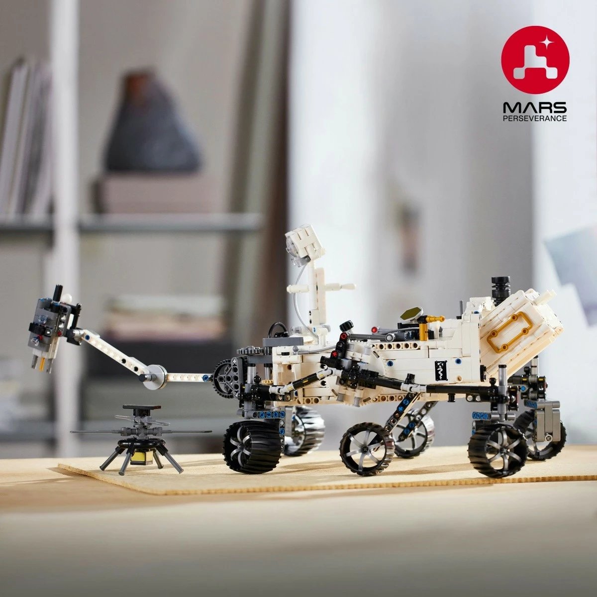 Set ndërtimi LEGO Technic 42158 NASA Mars Rover Perseverance me helikopter Ingenuity, për fëmijë 10+