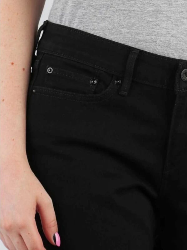 Xhinse për femra Levis