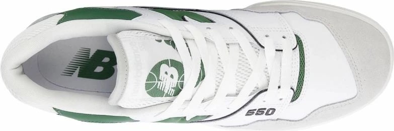 Atlete New Balance, të bardha dhe të gjelbra