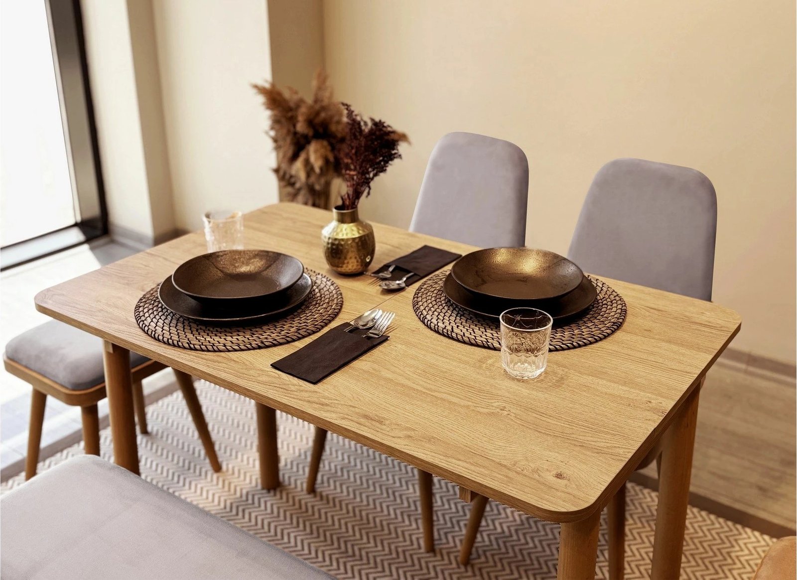 Set tavolinë me karrige për ngrënie, zgjatues, 6 pjesë, Skye Decor, Vina Mini 03 0701, ngjyrë lisi, Soho gri