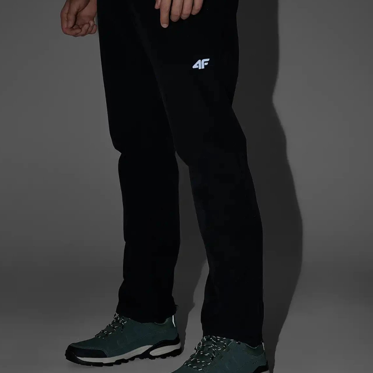 Pantallona trekking për meshkuj 4F, të zeza