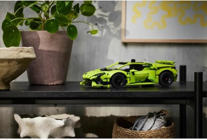 Set lego technic Lamborghini Huracán, fëmijë