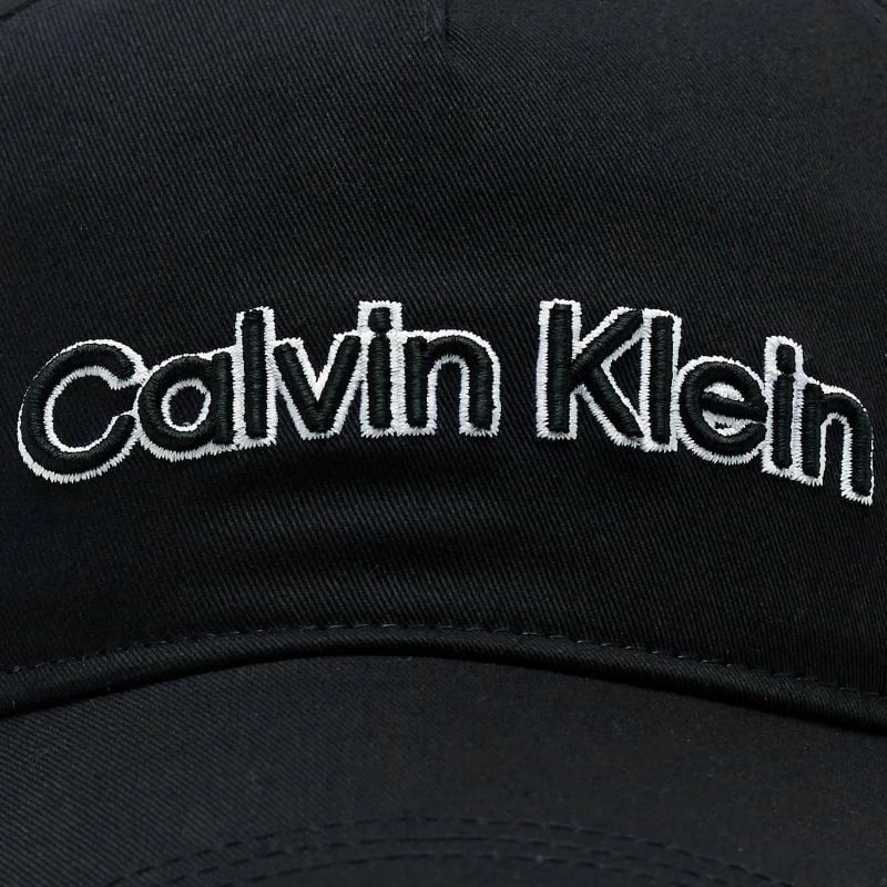 Kapelë Calvin Klein, e zezë