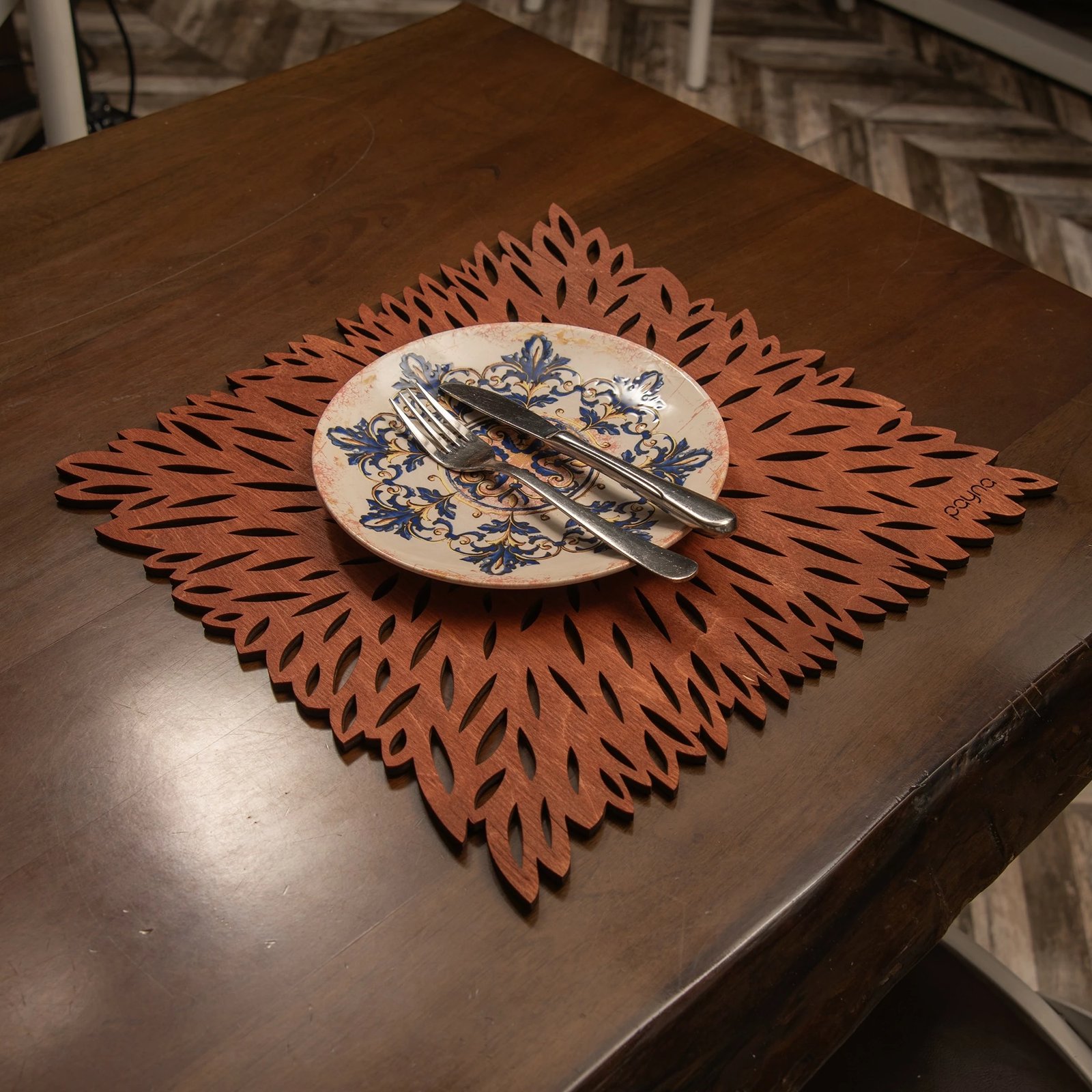 Nënshtrues tavoline prej druri, ngjyrë rozë, set prej 4 copësh, Hermia, dizajn me maje