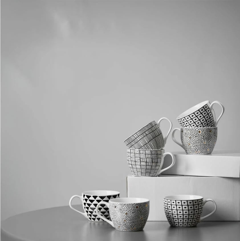 Filxhan Serax, porcelan New Bone China, bardhë, zi, ar, 11x11x8cm Filxhan Serax, porcelan New Bone China, bardhë, zi, ar, 11x11x8cm