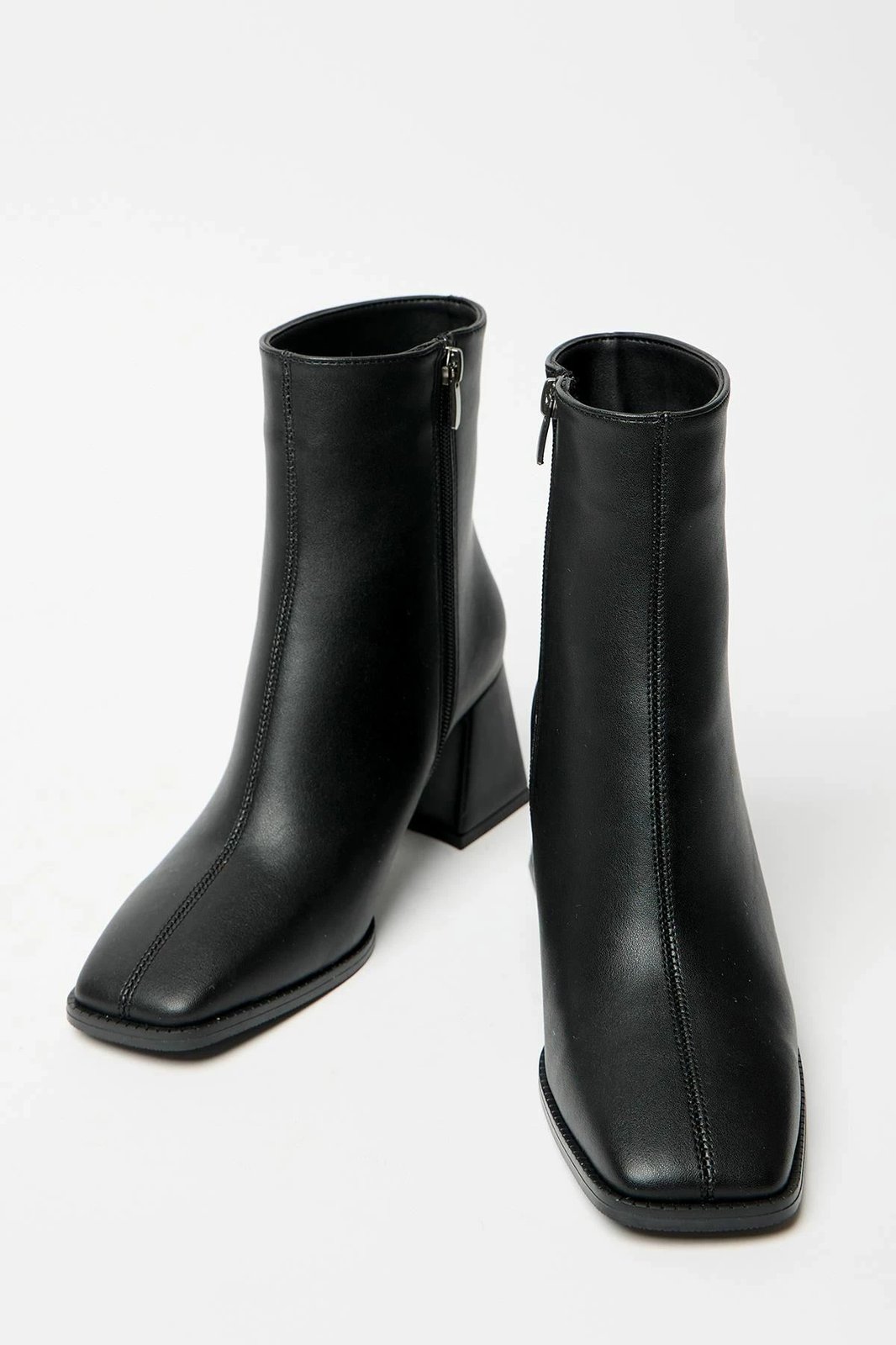 Çizme për gra Jumeon, MK1345025KR20-004, të zeza