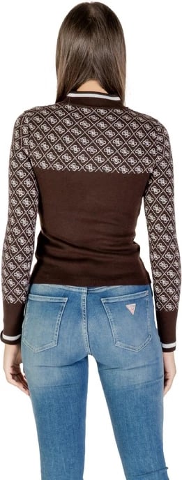 xhemper femra Guess, kafe