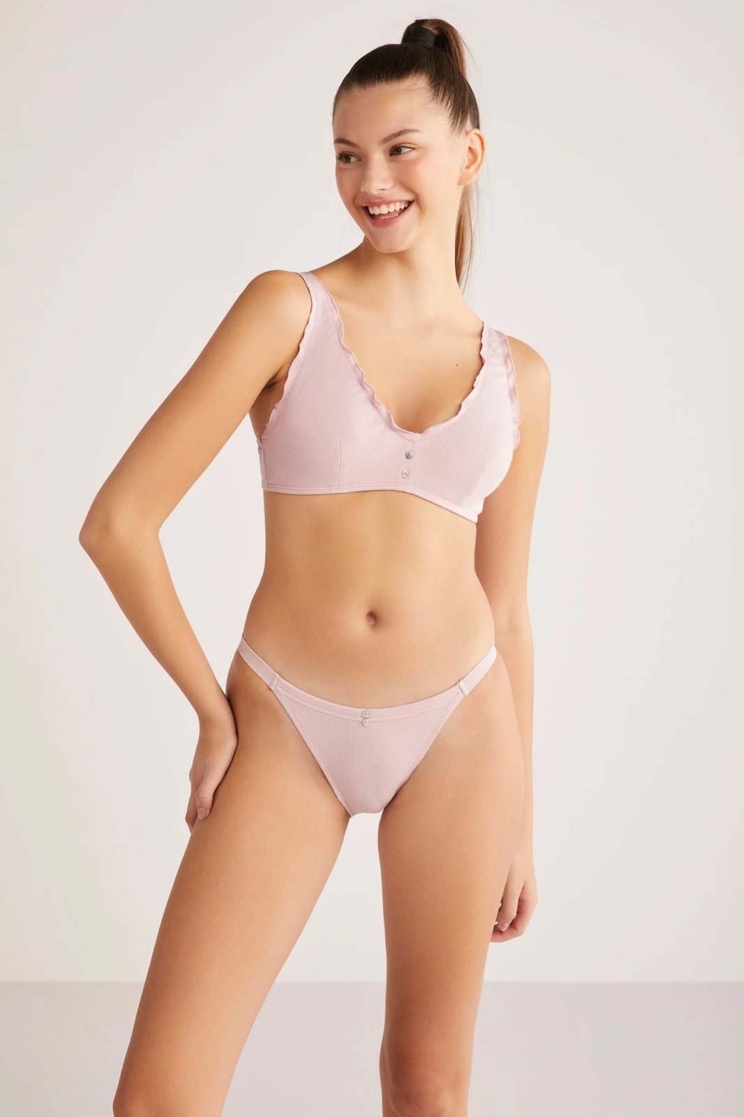 Sytjena Jumeon, rozë, 1C14CSKY231.003.C00184