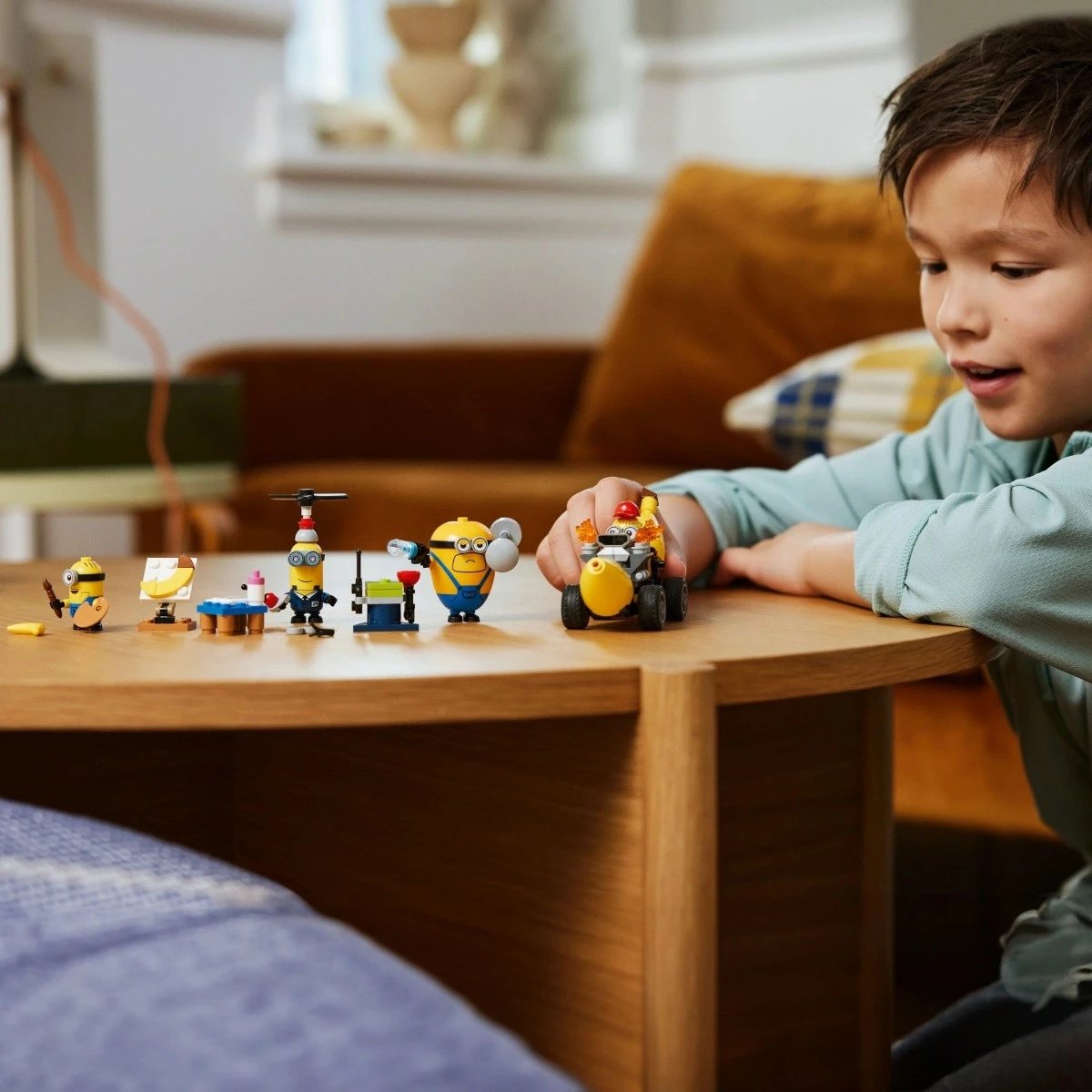 Set LEGO Minions 75580 Minions and Banana Car, 136 pjesë