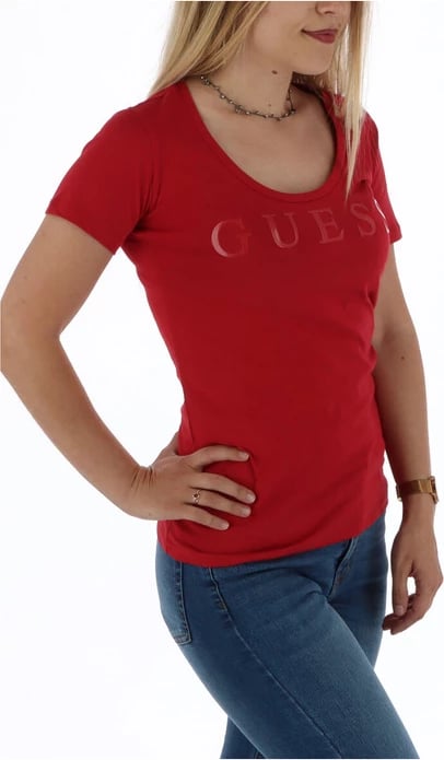 Maicë Guess për femra, e kuqe