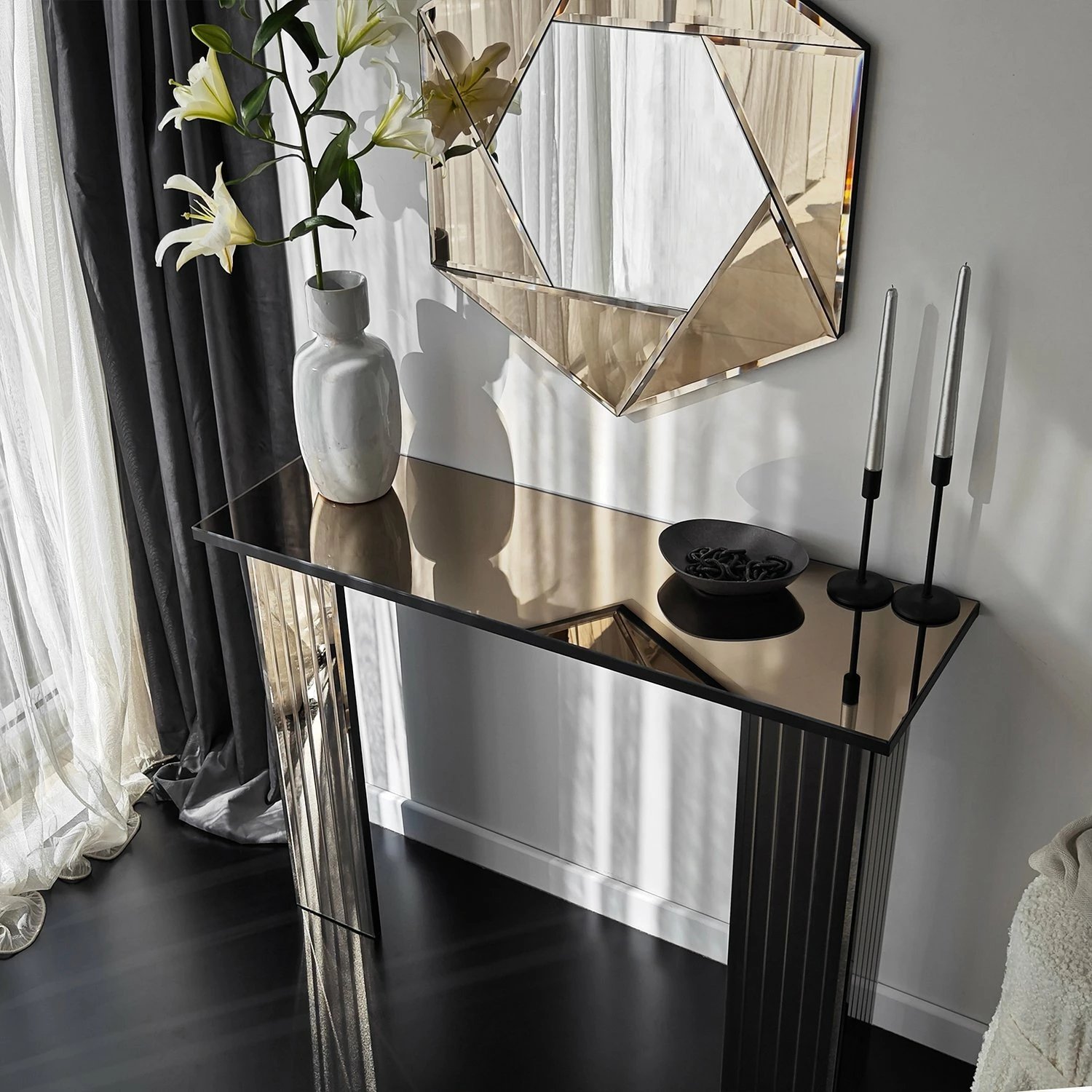 Komodë Hanah Home, 3 sirtarë, ngjyrë bronzi