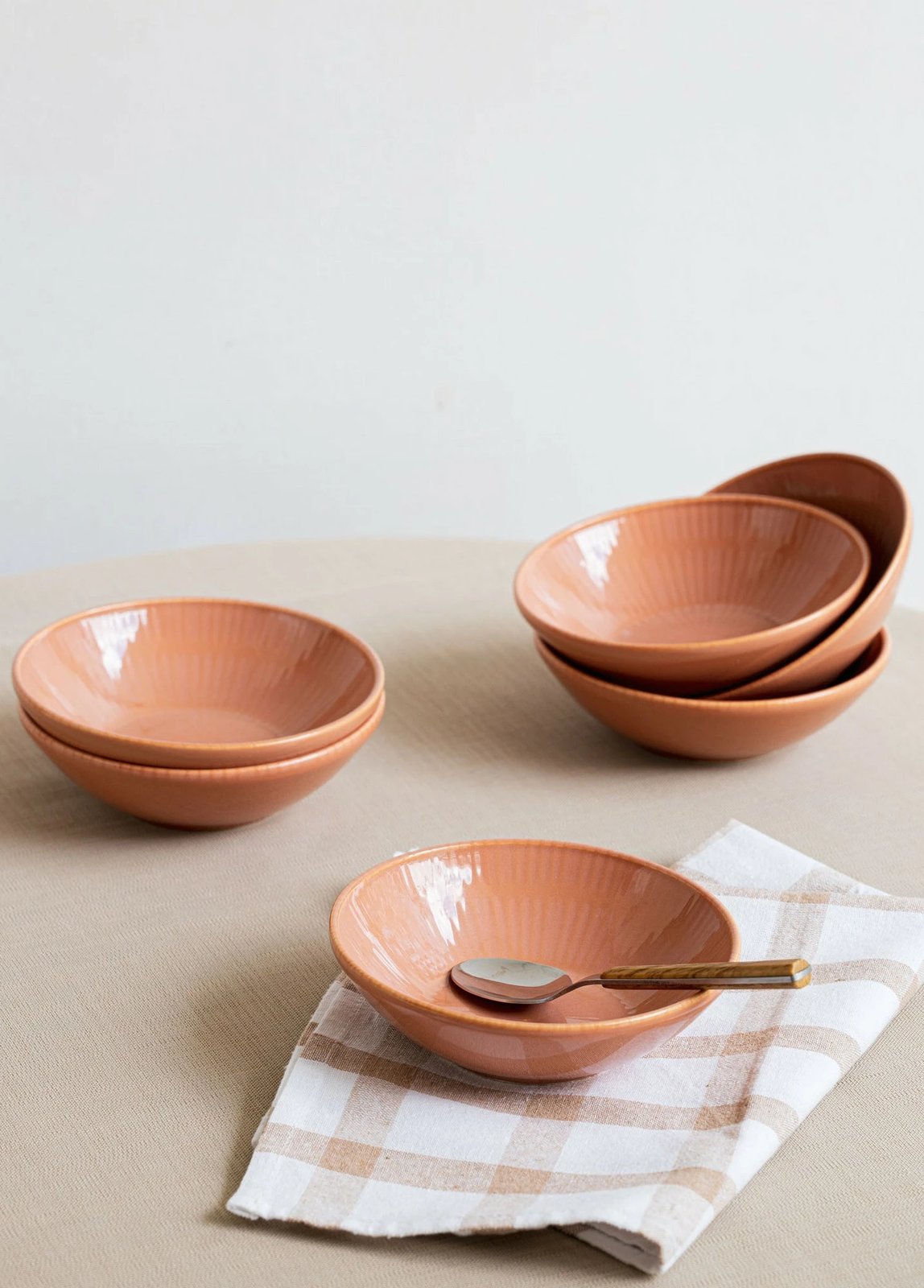 Set pjatash të thella qeramike (6 copë), ngjyrë somon, Hermia, NON0030