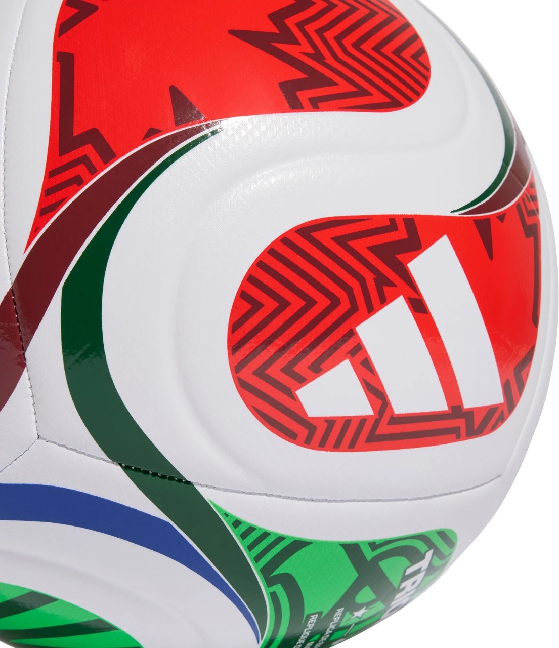 Top futbolli adidas, pa dallim gjinie