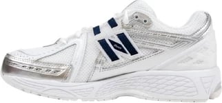 Atlete New Balance donna të bardha