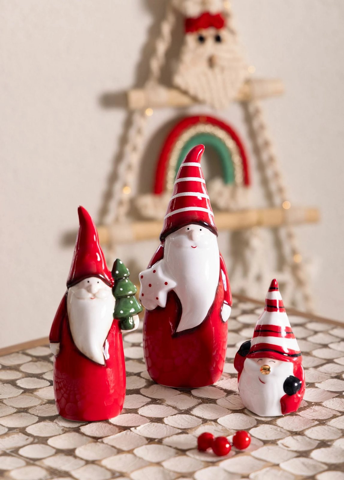 Objekt dekorativ Evila Originals, SUS0148, qeramikë, ngjyrë e kuqe dhe e bardhë