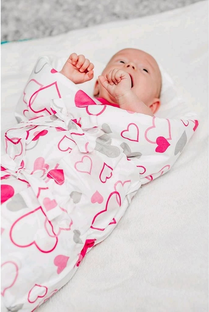 Mbështjellëse për bebe me lidhëse, New Baby, Blue Hearts klasik, 70x70 cm, pambuk 100% me mbushje anti-alergjike, blu
