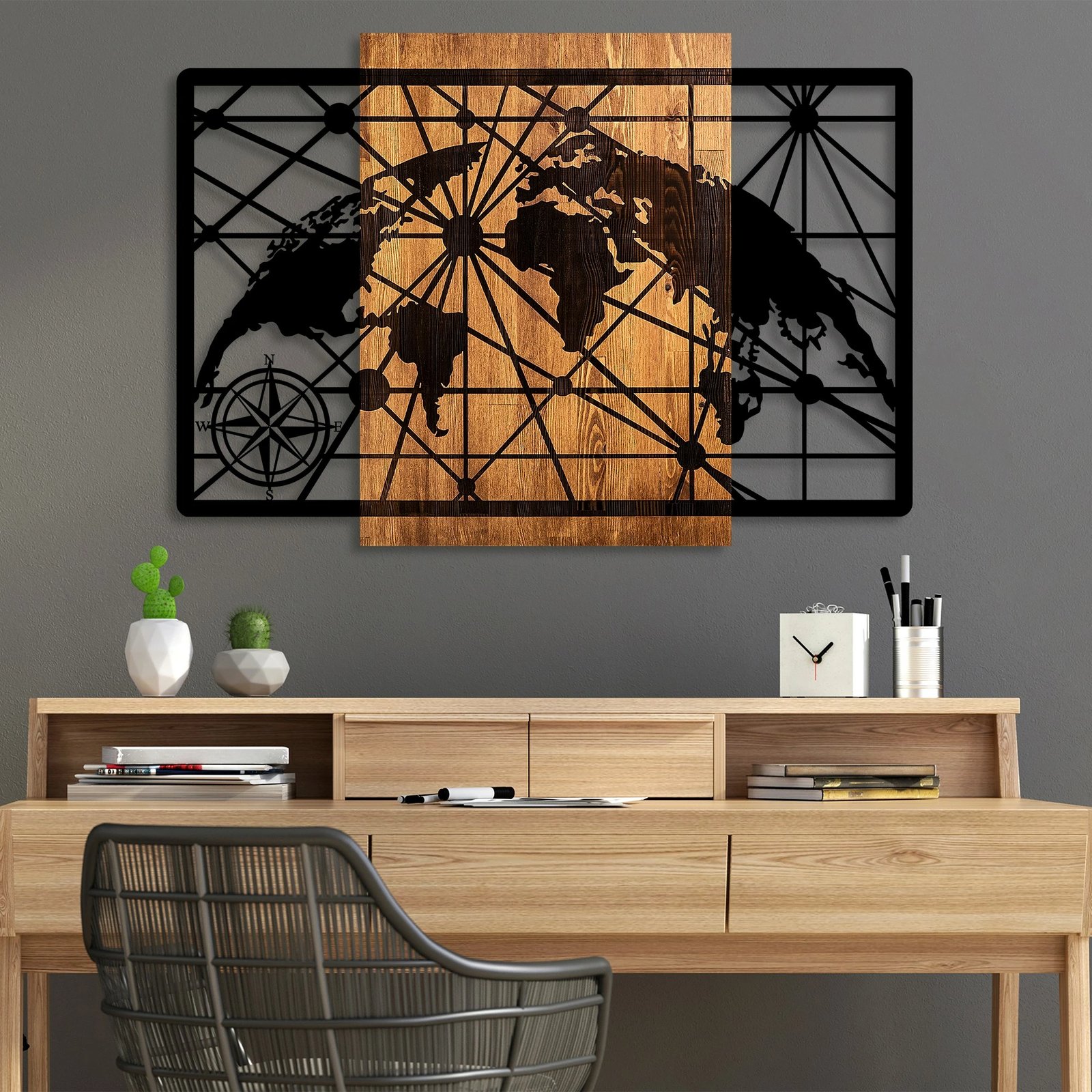 Aksesor dekorativ për mur, hartë bote, dru dhe metal, Wallity, 70x99cm, ngjyrë arre dhe e zezë