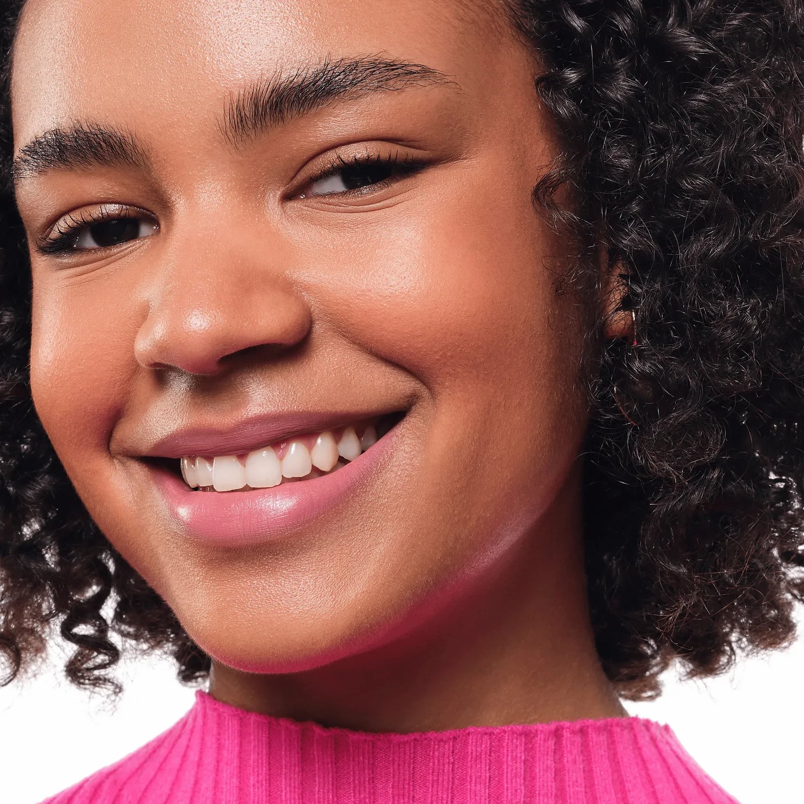 Essence Satin Glow Luminous Shine Lipstick - 02 Blushin It