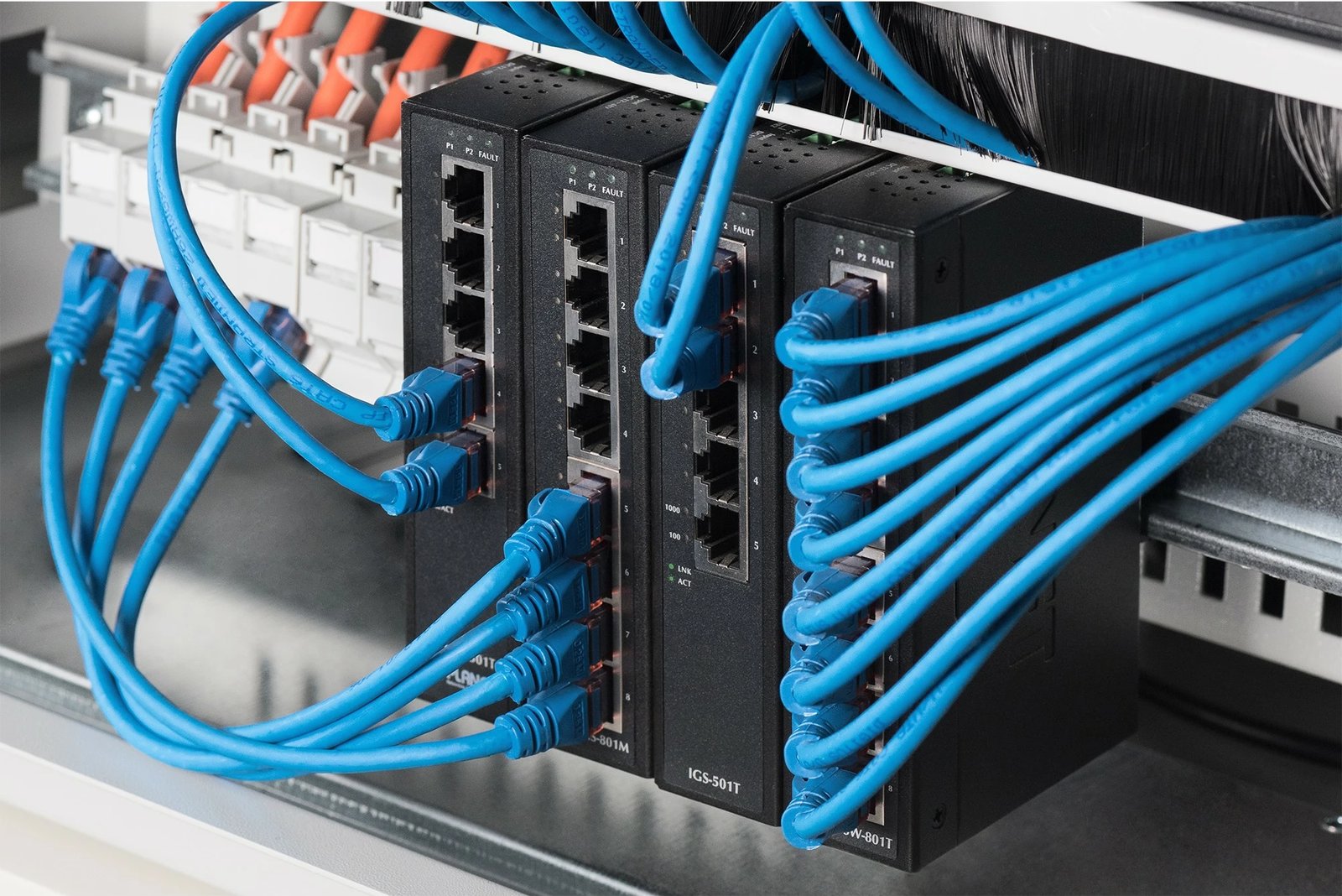 Aksesor rack Digitus DIN Rail Holder 3U, 19 inch, çelik, gri