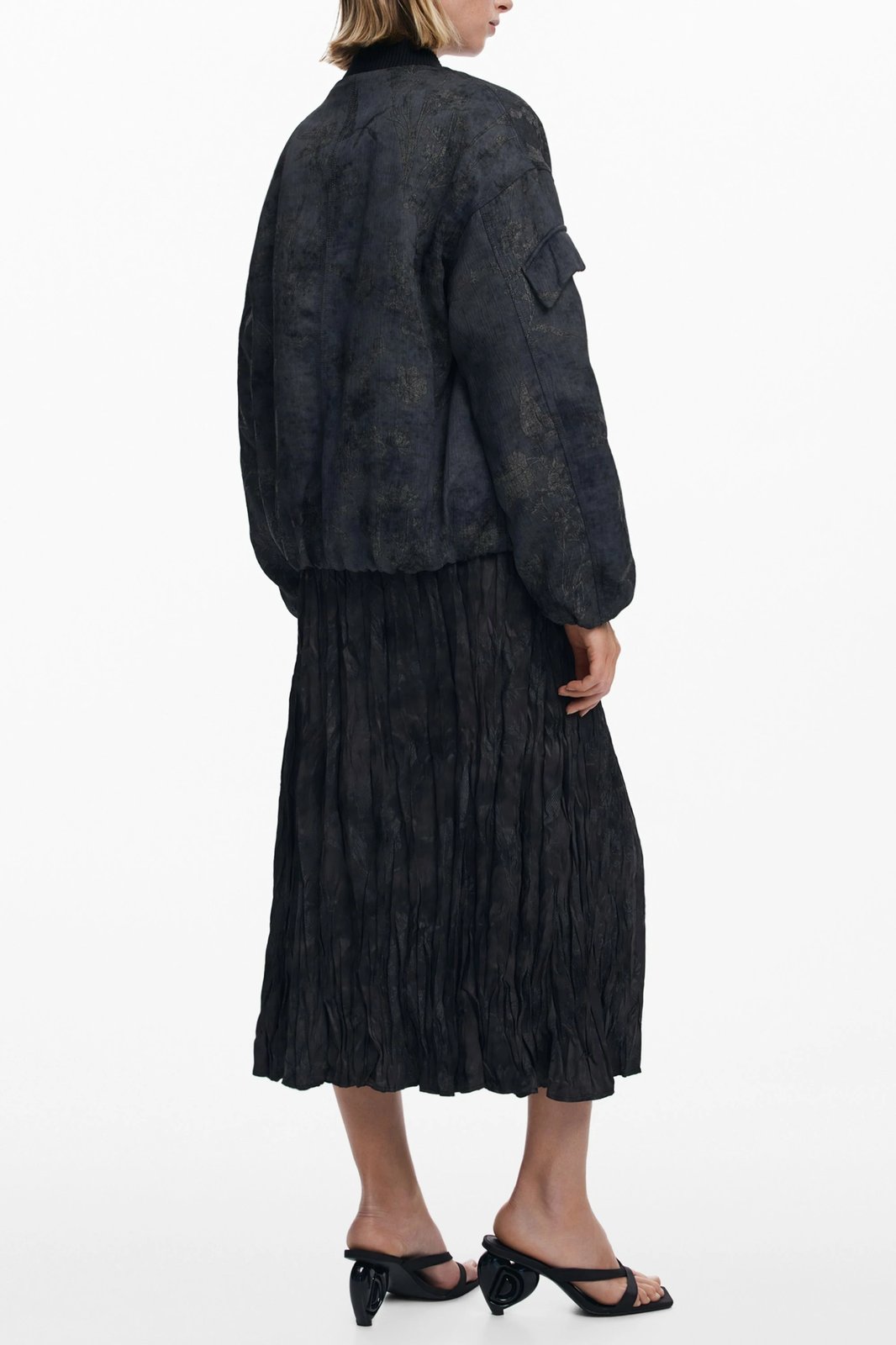 Jakne femra DESIGUAL, e zezë