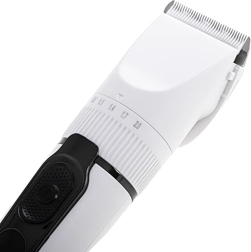 Makinë qethëse Adler AD 2839, LCD, IPX6, bateri 2000mAh, karikim USB-C, me krehëra 3–18 mm, e bardhë Makinë qethëse Adler AD 2839, LCD, IPX6, bateri 2000mAh, karikim USB-C, me krehëra 3–18 mm, e bardhë