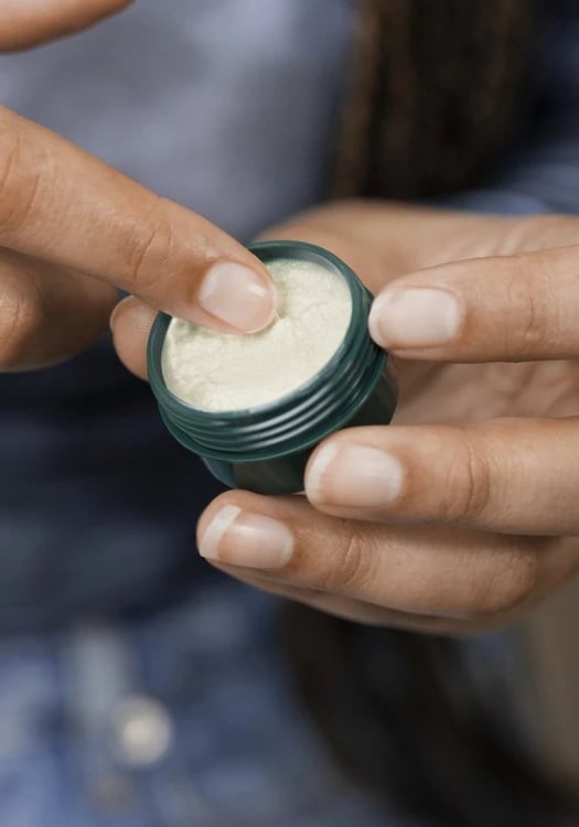 Gjalp për buzë The Body Shop Coconut, 10 ml